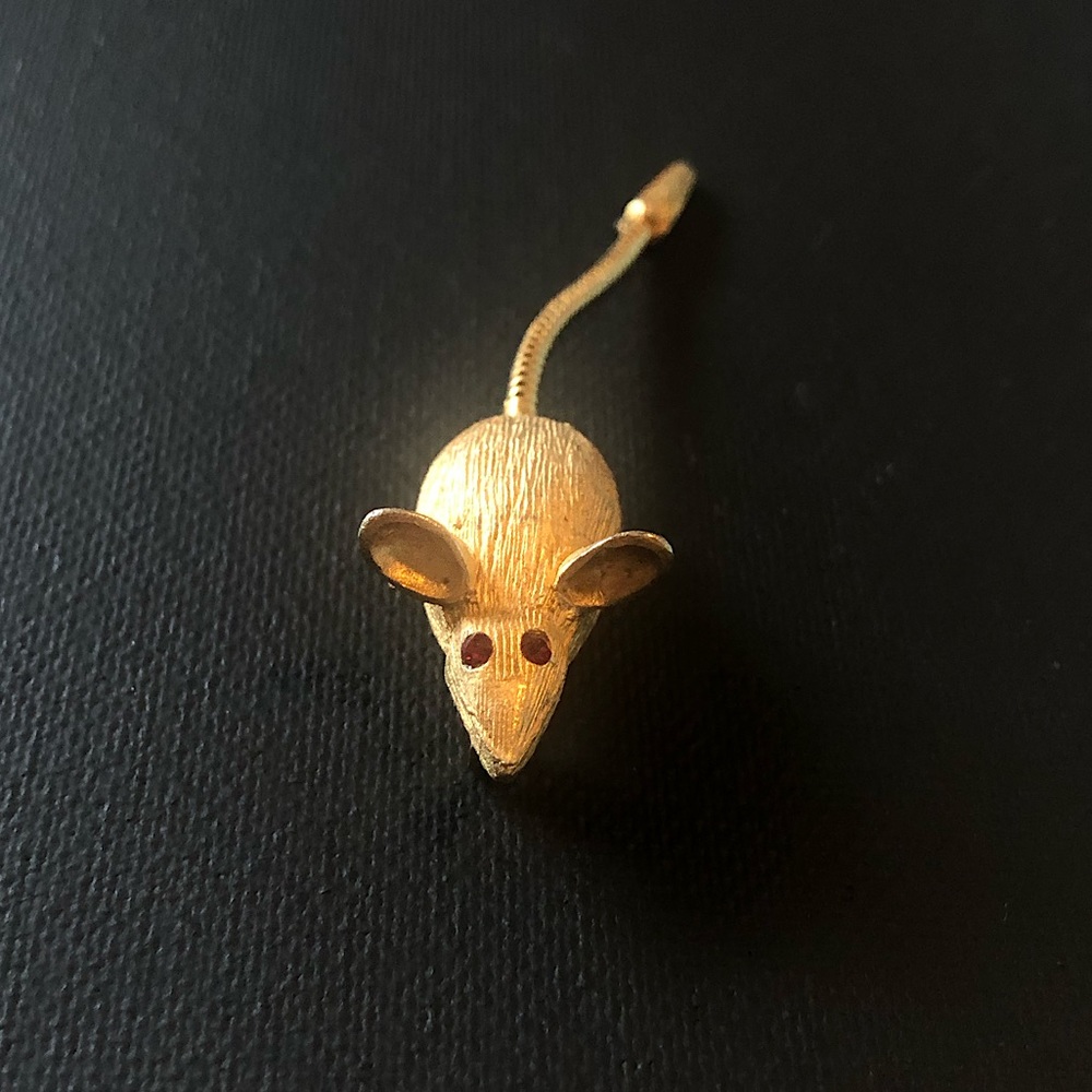 🐁 Cool Vintage Mouse Pin